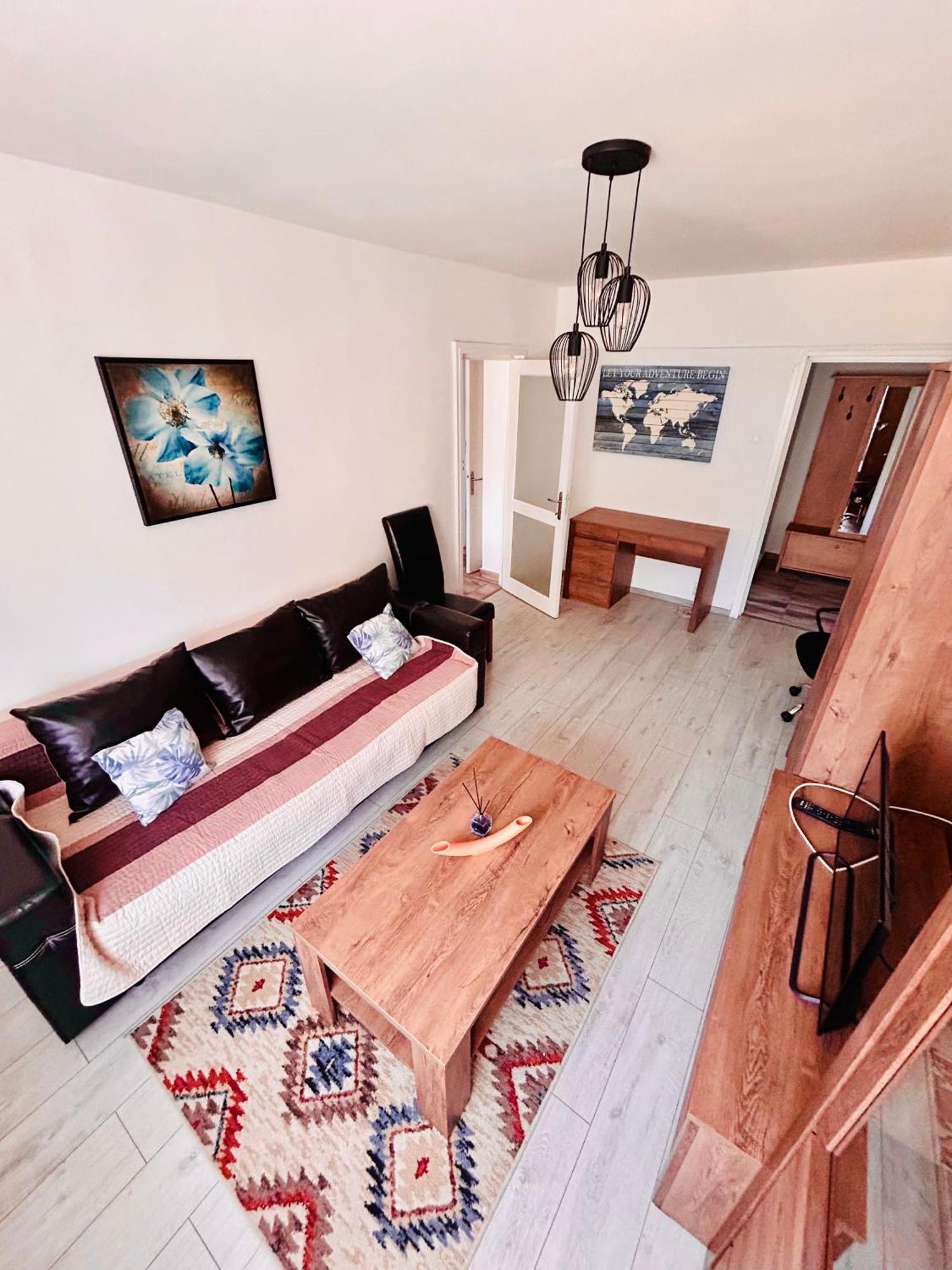 Snug Apartament Ιάσιο Εξωτερικό φωτογραφία